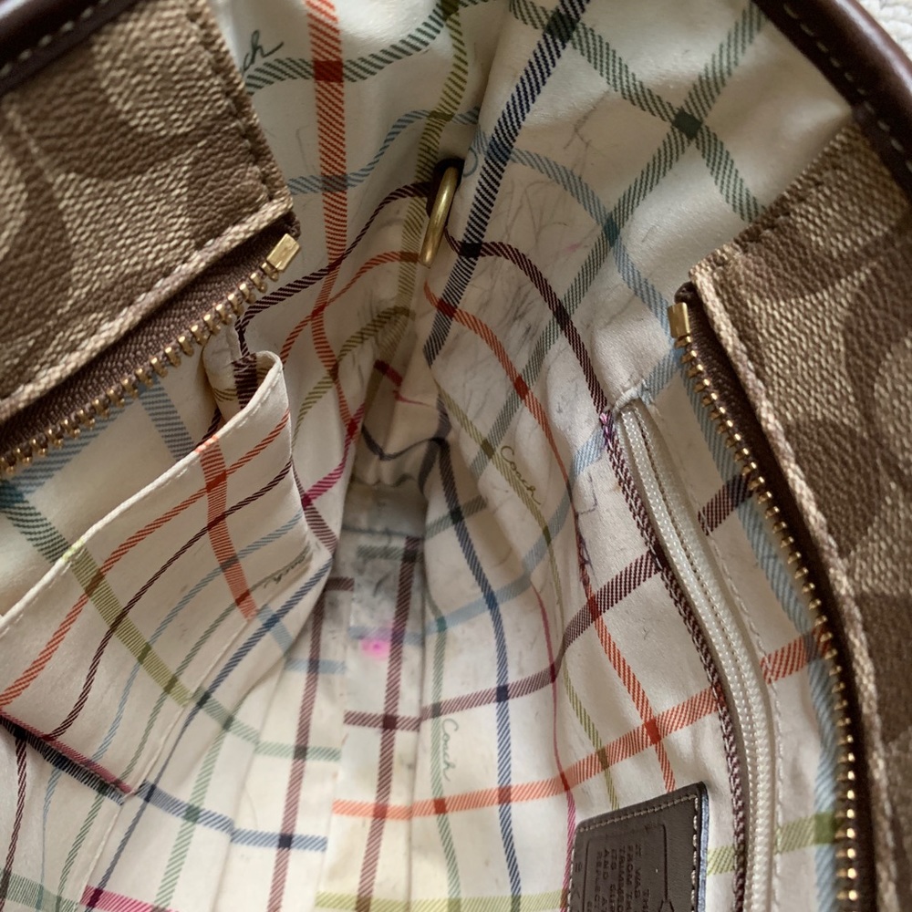 Coach Purse 100% Authentic - Picture 7 of 8